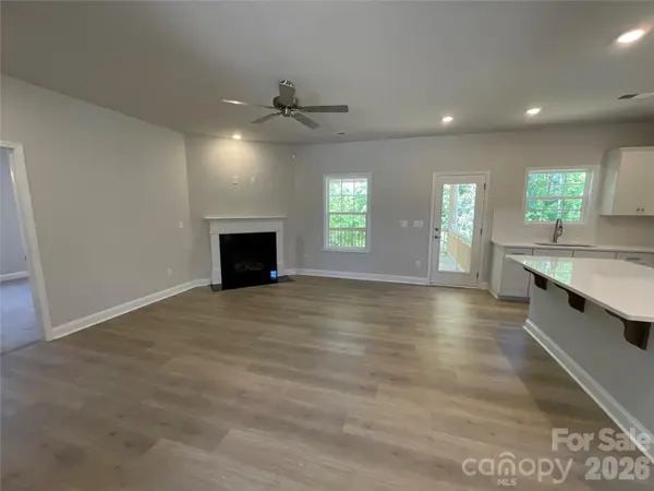 1558 Autumn LN #118, York, SC 29745