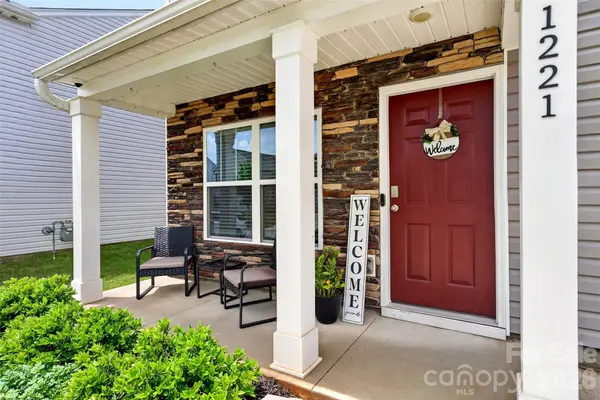 1221 Canter PL, Roebuck, SC 29376