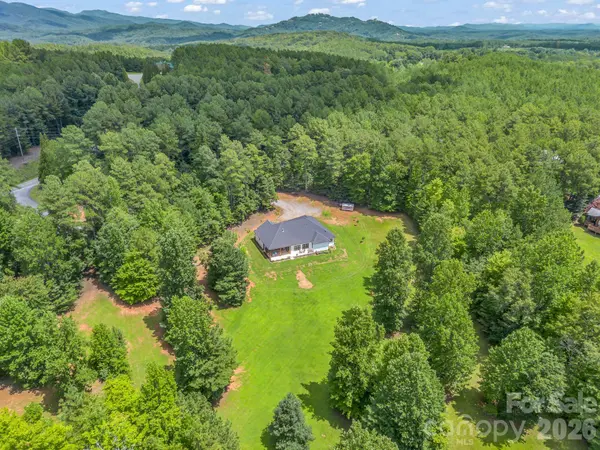 21 Rock Ridge RD, Mill Spring, NC 28756