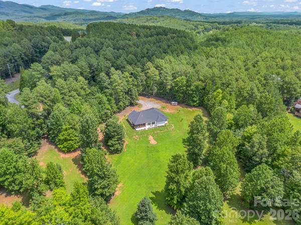 21 Rock Ridge RD, Mill Spring, NC 28756