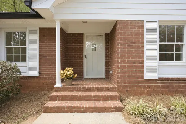 1045 S Magnolia ST, Mooresville, NC 28115
