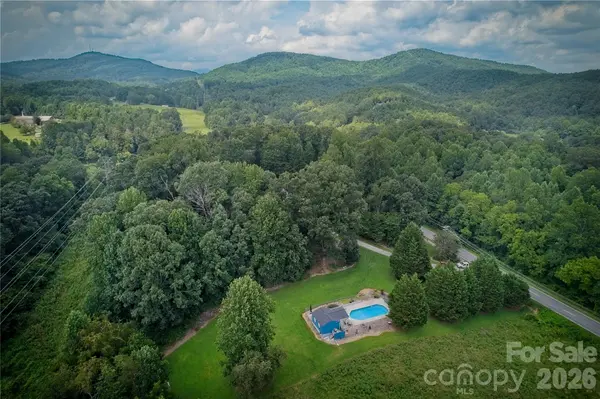 846 Old US 221 HWY S, Marion, NC 28752