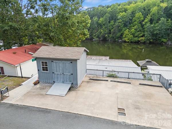 113 Clubhouse Drive EXT, New London, NC 28127