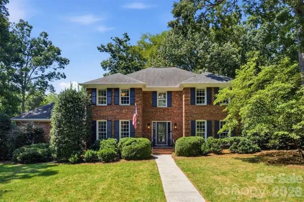 2801 Wamath DR, Charlotte, NC 28210