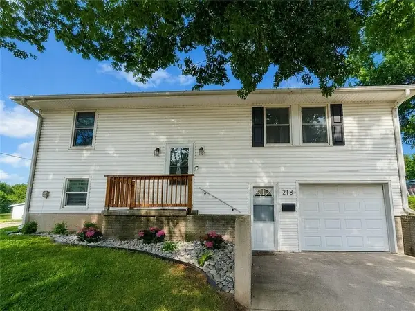 218 N Hale ST, Carrollton, MO 64633