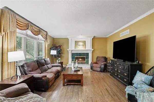 5304 Mullen RD, Shawnee, KS 66216