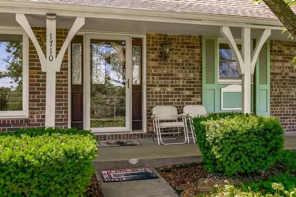 1710 N 90th ST, Kansas City, KS 66112