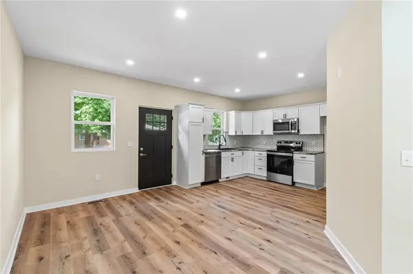 728 E 3rd ST, Cameron, MO 64429