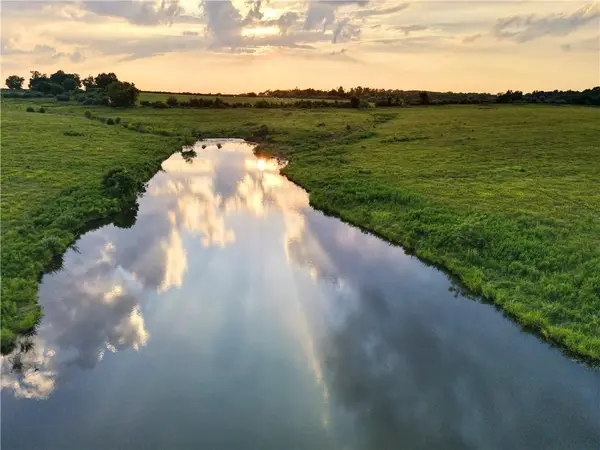 NE 451 RD, Calhoun, MO 65323