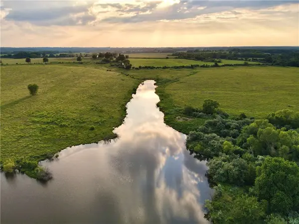 NE 451 RD, Calhoun, MO 65323
