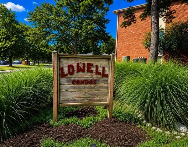 8215 Santa Fe DR #2, Overland Park, KS 66204