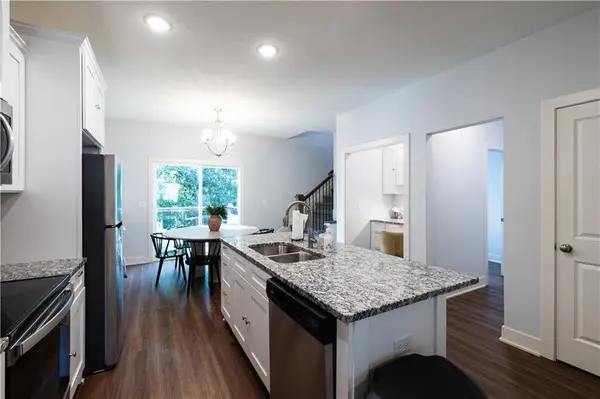 2202 N Woodsbury RD, Independence, MO 64058