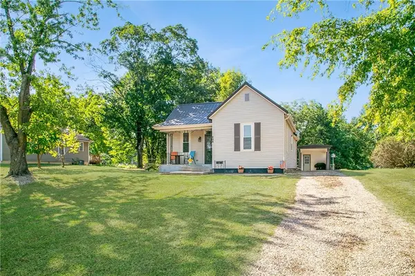 624 W Jefferson ST, Clinton, MO 64735
