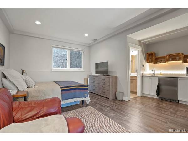 3131 W Conejos #5, Denver, CO 80204