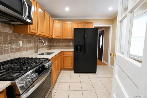 1061 Midland ST, Uniondale, NY 11553