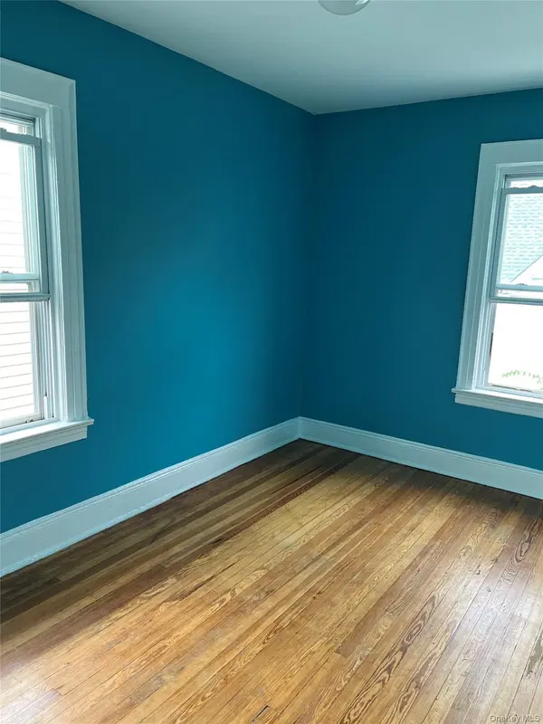89-04 182nd PL #2nd fl, Hollis, NY 11423
