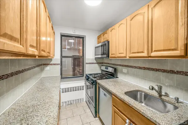 3260 Netherland AVE #2H, Bronx, NY 10463