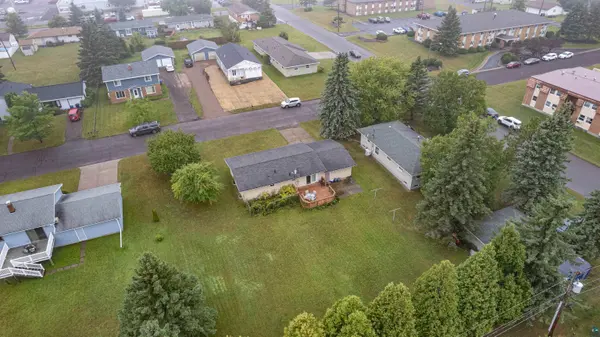 2906 John Ave, Superior, WI 54880