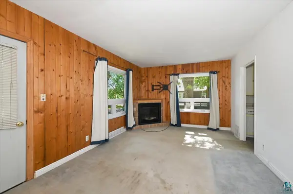 11 S 51st Ave E, Duluth, MN 55804