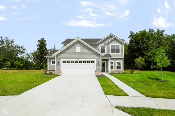 8594 Meadowlands CT, Plainfield, IN 46168