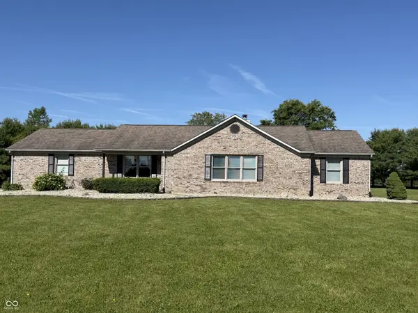 1136 Holmes RD, Lebanon, IN 46052