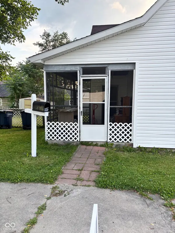 214 S 10th ST, Elwood, IN 46036