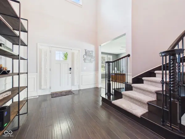 6842 Bladstone RD, Noblesville, IN 46062