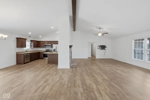 5854 E County Road 1000 N, Seymour, IN 47274