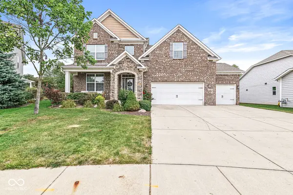 525 Amersham CT, Avon, IN 46123