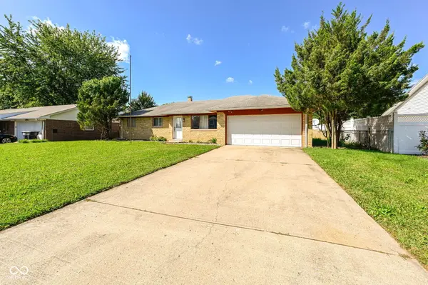 814 Heritage LN, Anderson, IN 46013
