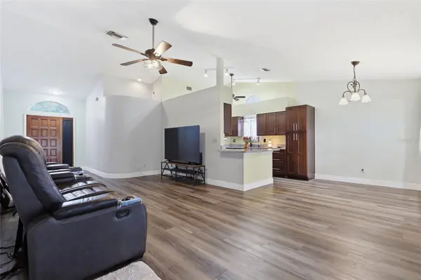 1405 E FRANCES AVE, Plant City, FL 33563