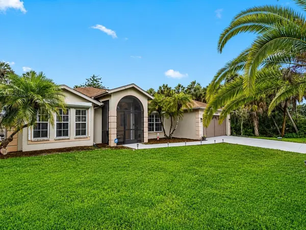4243 FONSICA AVE, North Port, FL 34286