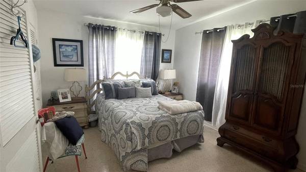 721 SHARON CIR, Port Charlotte, FL 33952