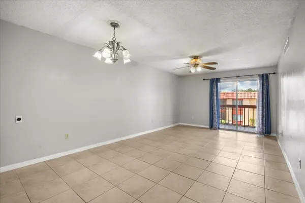 2858 N POWERS DR #123, Orlando, FL 32818