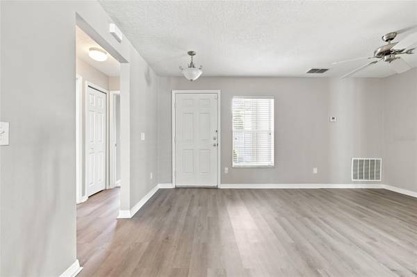 516 BELLA ROSA CIR, Sanford, FL 32771