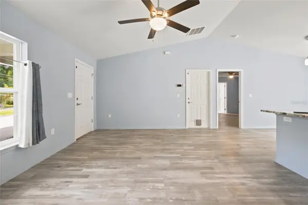 19056 SAINT BENEDICT DR, Dunnellon, FL 34432