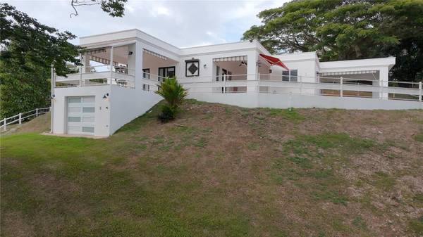CALLE GOLONDRINA HACIENDAS DE CANOVANAS #D-23, Canovanas, PR 00729