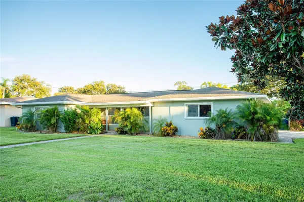2001 MAGNOLIA DR, Clearwater, FL 33764