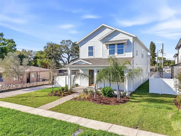 879 53RD AVE N, St Petersburg, FL 33703