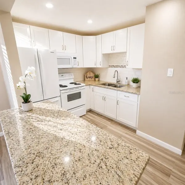 2501 HARN BLVD #H27, Clearwater, FL 33764