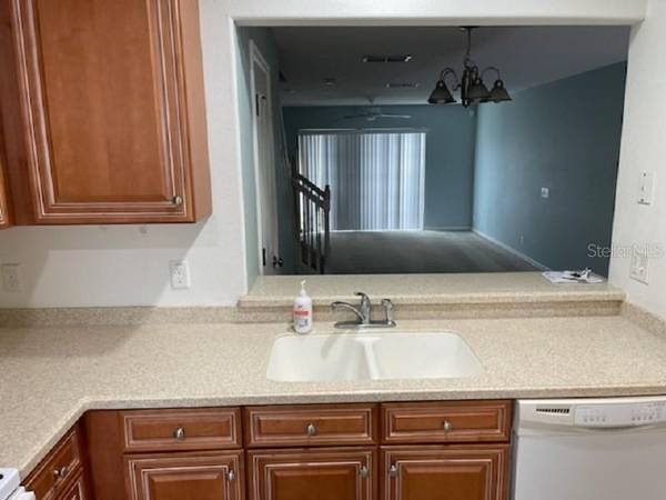 1983 SEARAY SHORE DR, Clearwater, FL 33763