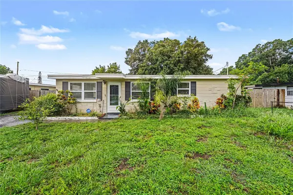 8490 92ND TER, Seminole, FL 33777