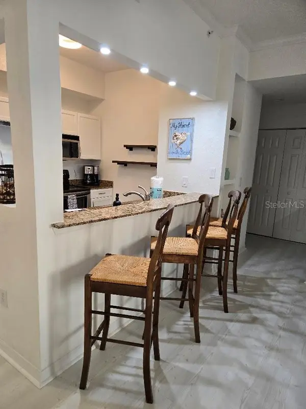 1064 N TAMIAMI TRL #1404, Sarasota, FL 34236