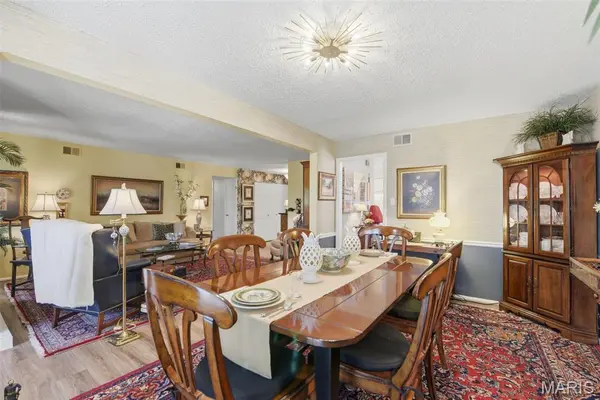 14443 Bantry LN #16, Chesterfield, MO 63017