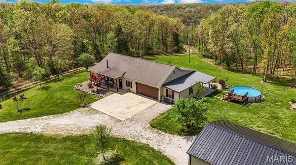 16731 Baumann LN, Warrenton, MO 63383