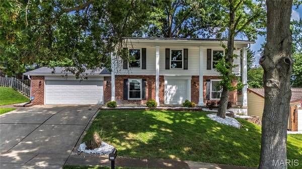 4941 Rainford CT, St Louis, MO 63128