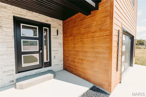 501 N Pine ST, Dixon, MO 65459