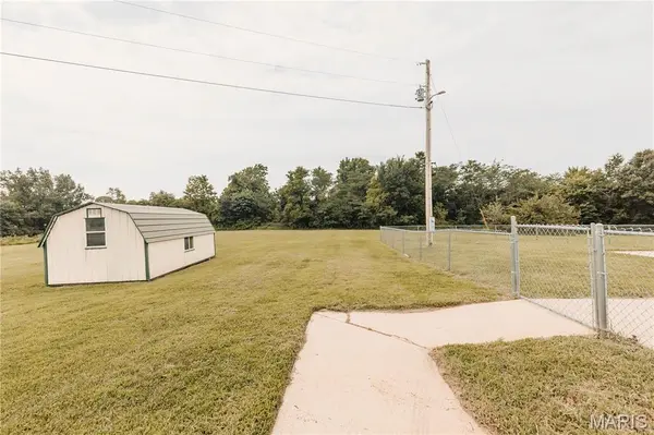 12594 Highway D, Dixon, MO 65459