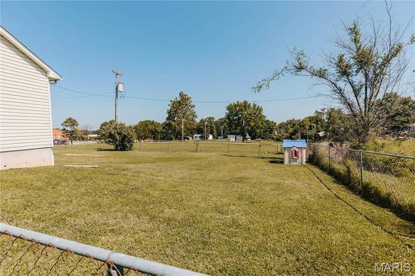 150 Cedar Circle DR, Vienna, MO 65582