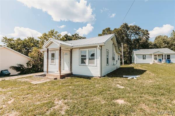 308 W 5th ST, Dixon, MO 65459